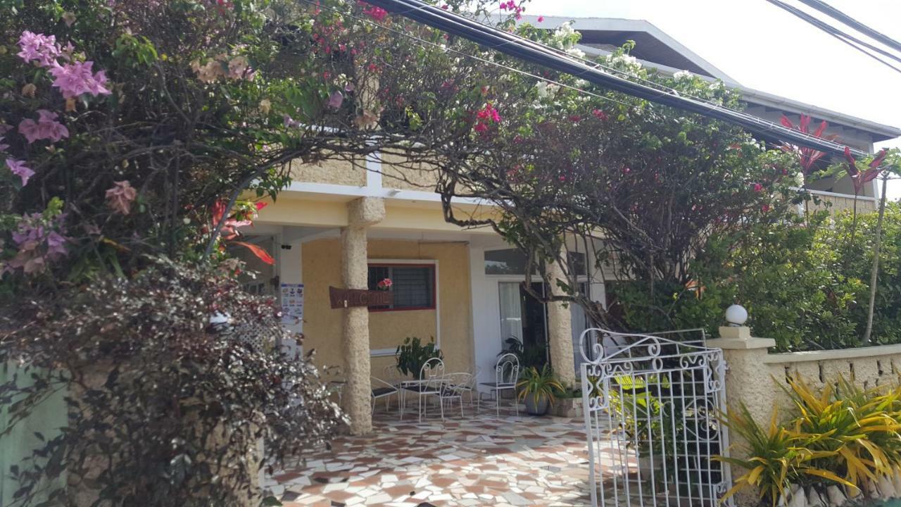 Rainbow Inn Grenville Εξωτερικό φωτογραφία
