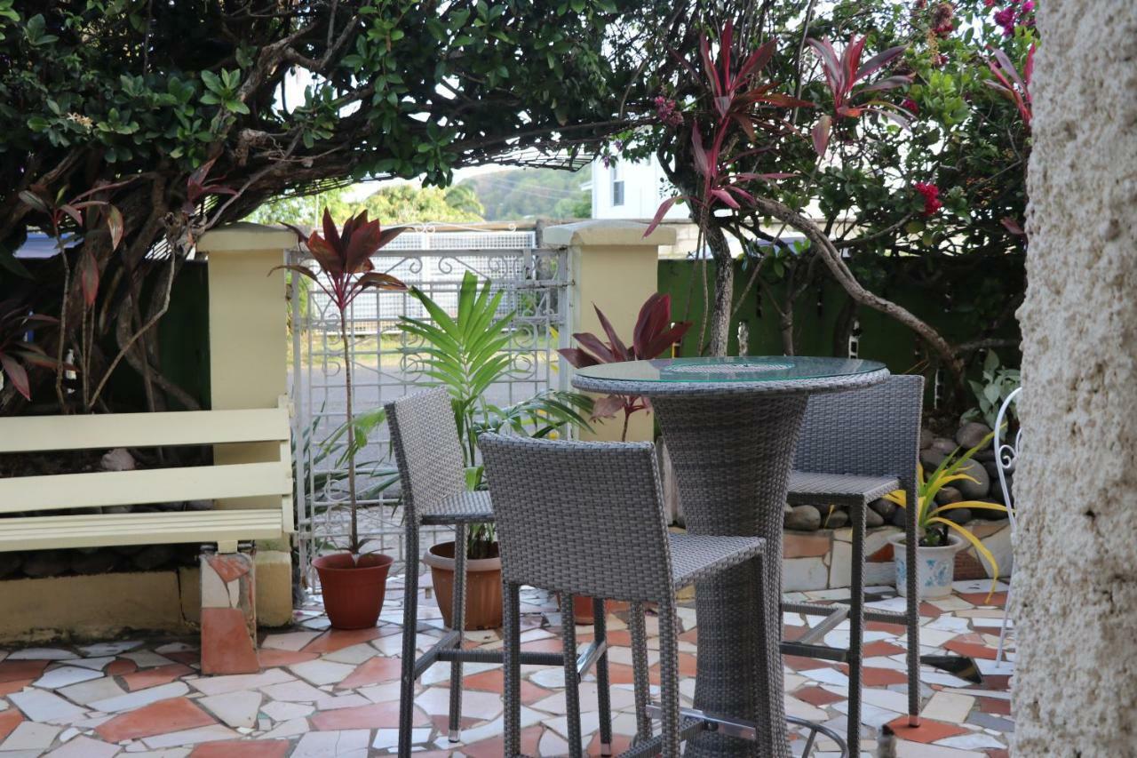 Rainbow Inn Grenville Εξωτερικό φωτογραφία