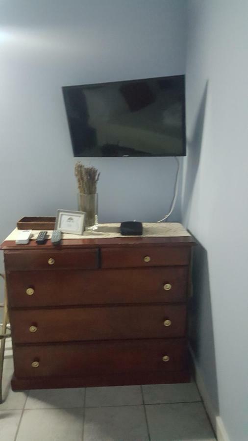 Rainbow Inn Grenville Εξωτερικό φωτογραφία